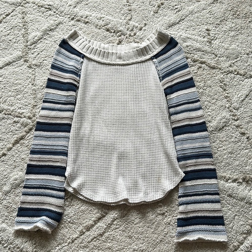 Super stylish sweater!!